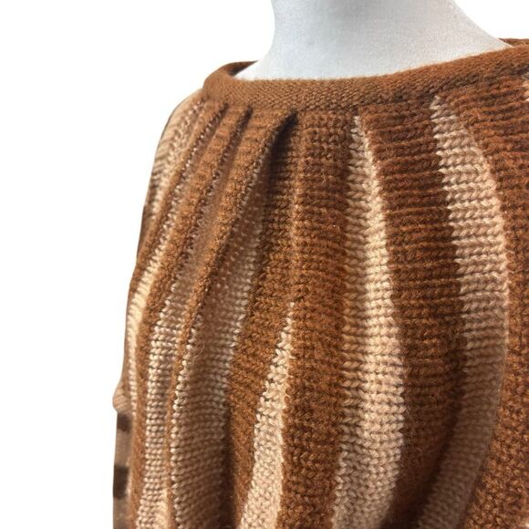 Ladies Unique‎ Vintage Pleat Front Striped Dolman Sleeve Sweater Size Medium - Picture 4 of 10